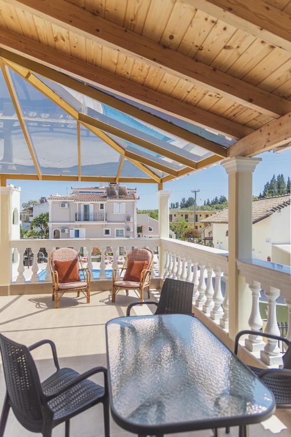 Aparthotel Olive Grove à Kávos Extérieur photo